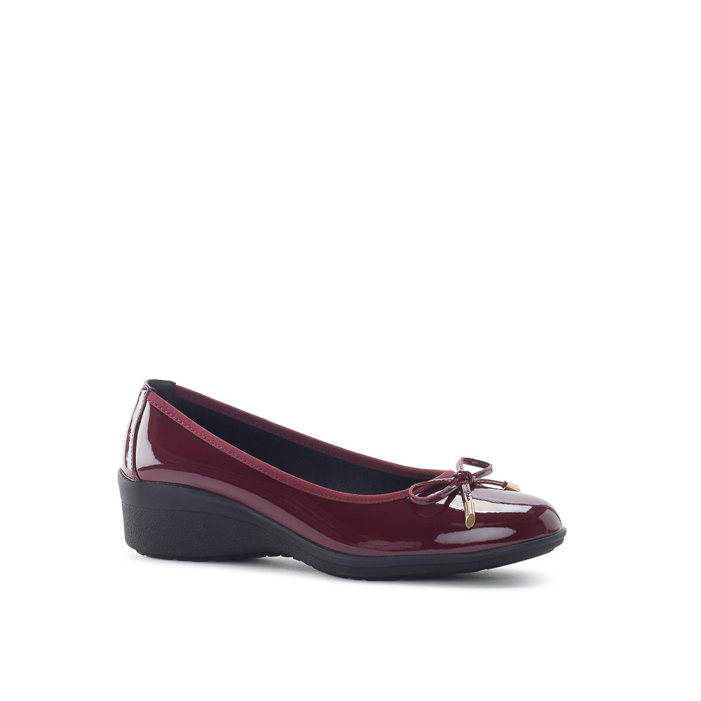 Yellow Shoes | Womens-Shoes-Casual-Wedge-Low | LAURA |