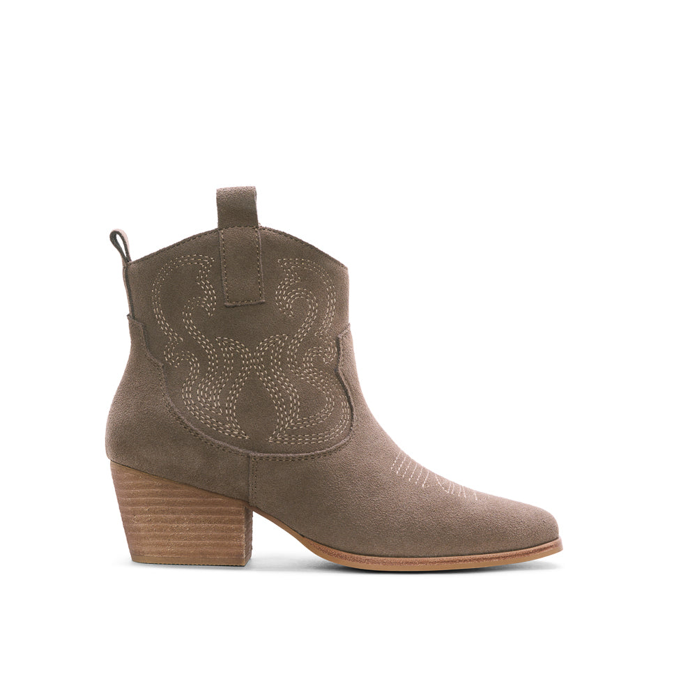 Yellow Shoes | Women's Fashion Light Boots | ARIZONA | 122086-05-ARIZONA-01.jpg
