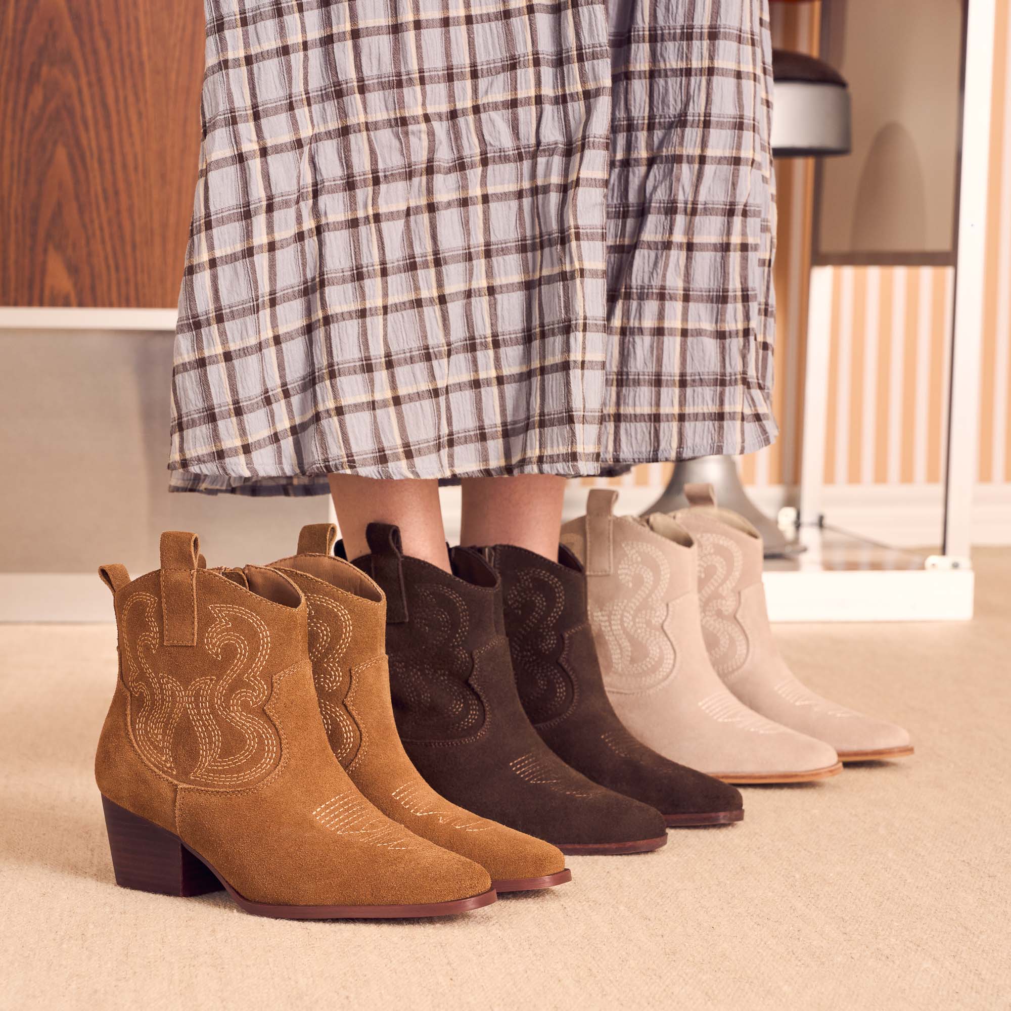 ARIZONA_122086_YellowShoes_0203-ARIZONA-Women's Fashion Light Boots-Yellow-Yellow Shoes