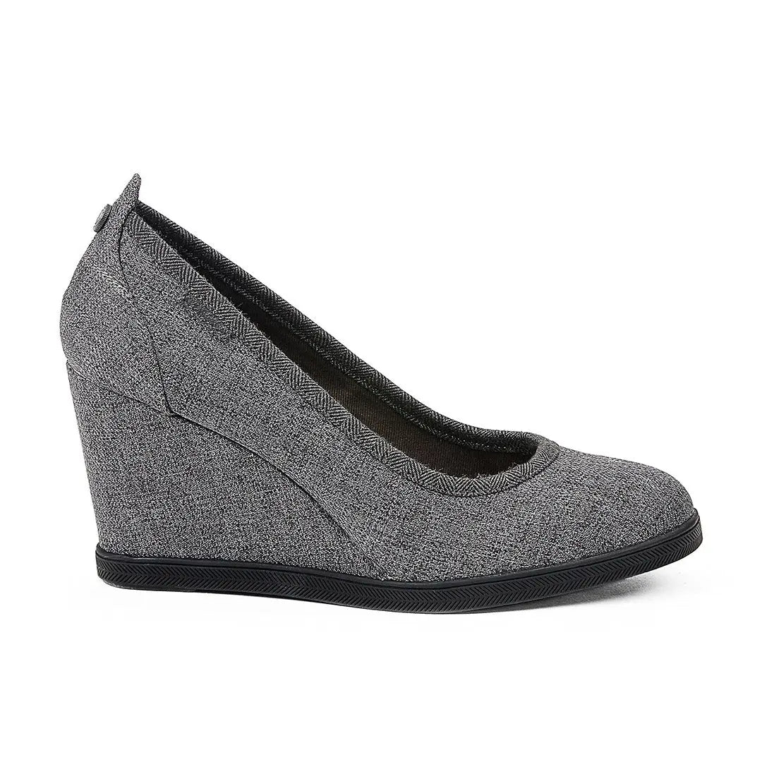 105791-05-atlas_fff8fa8c-8fe1-4f06-bf4c-cdf170a70d95-1517900070-Atlas-Women's Shoes-chelsee girl-Yellow Shoes