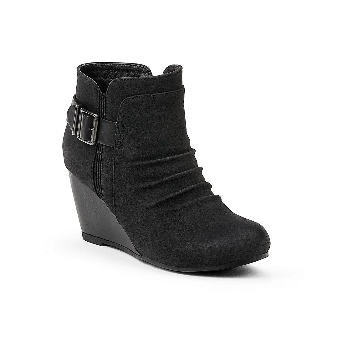 105809-01-hoss-1_cbcd0b5b-4fa4-45d1-9d5b-744cf50f01fd-Hoss-Women's Fashion Light Boots-chelsee girl-Yellow Shoes