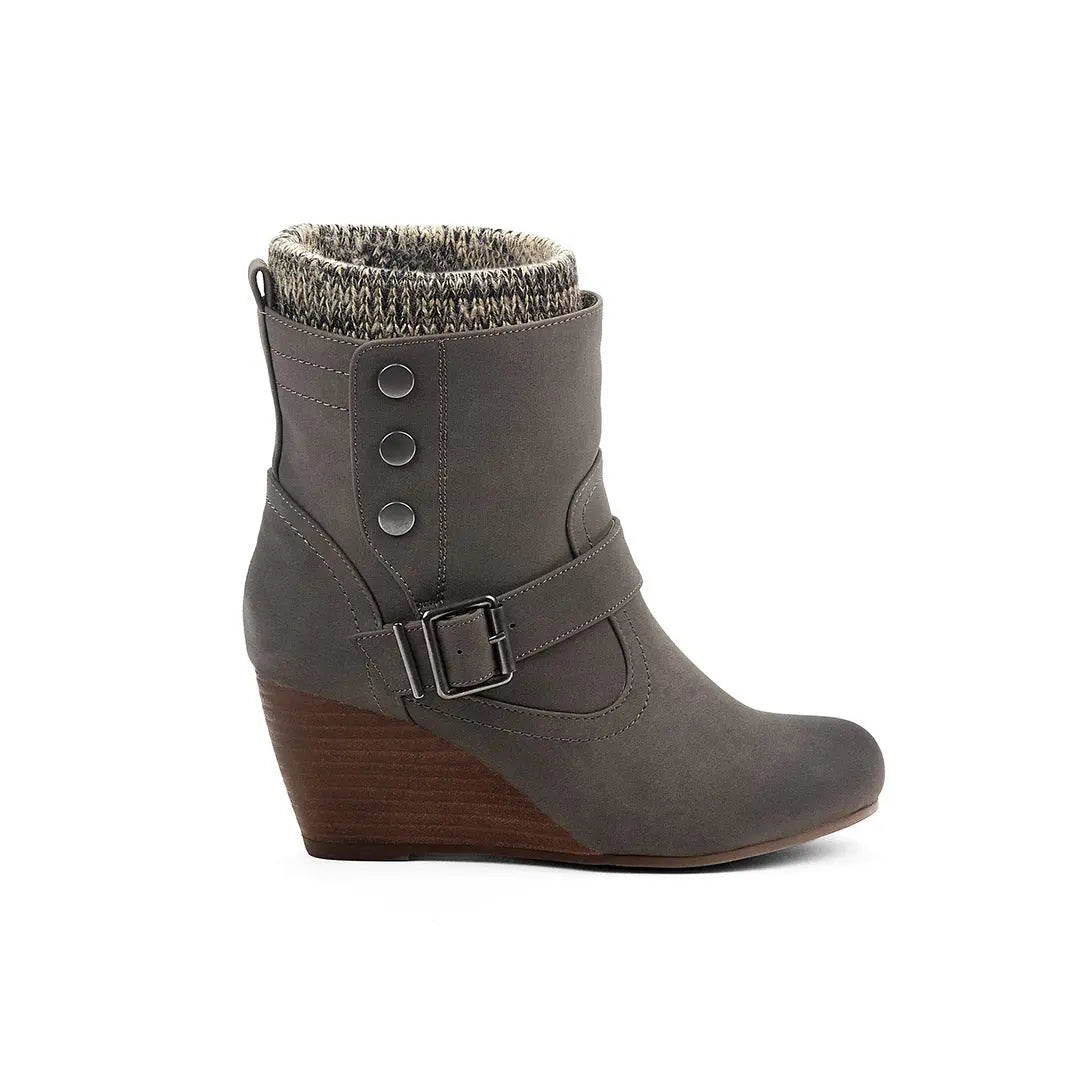 106355-25-trouble-maker_6bf8abde-0236-431e-9b0a-f88b528cff07-1572200068-Trouble maker-Women's Winter Boots-Chelsee Girl-Yellow Shoes