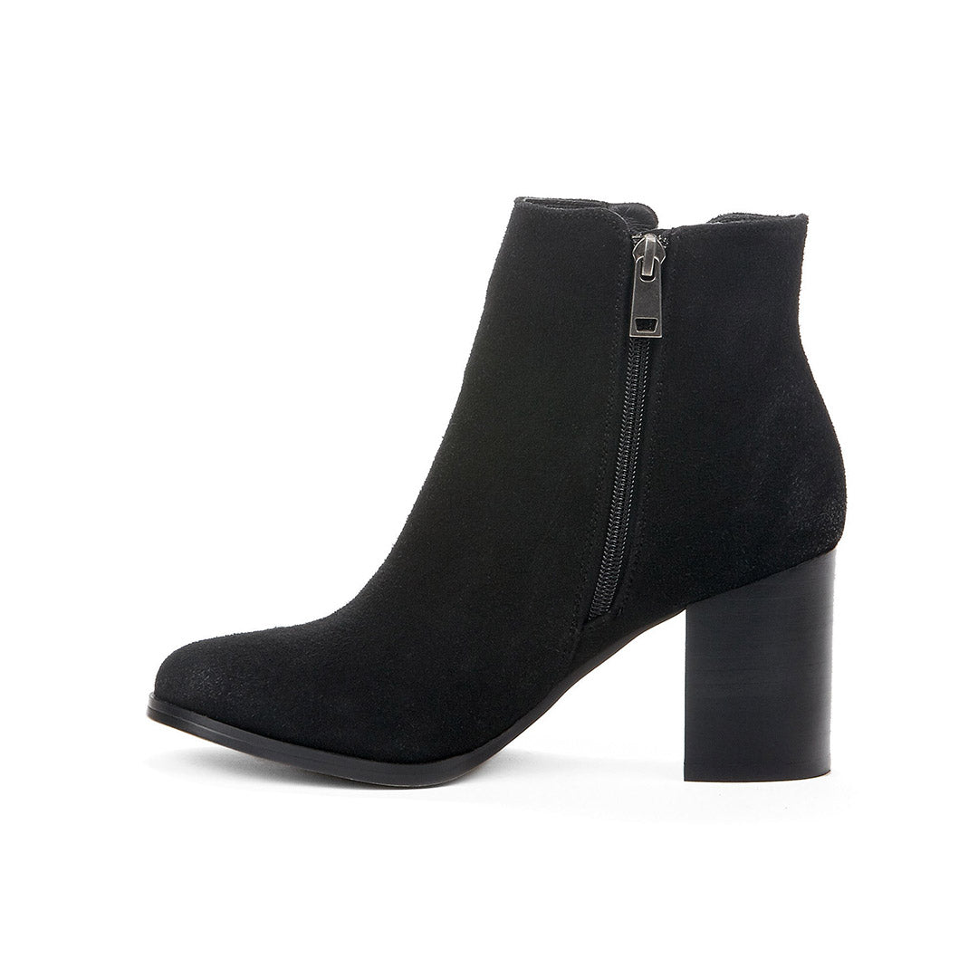 107891-01-taken-3_c2a0a2c3-9b78-40cb-b678-db40e2a043f3-Taken-Women's Fashion Light Boots-Chelsee Girl-Yellow Shoes