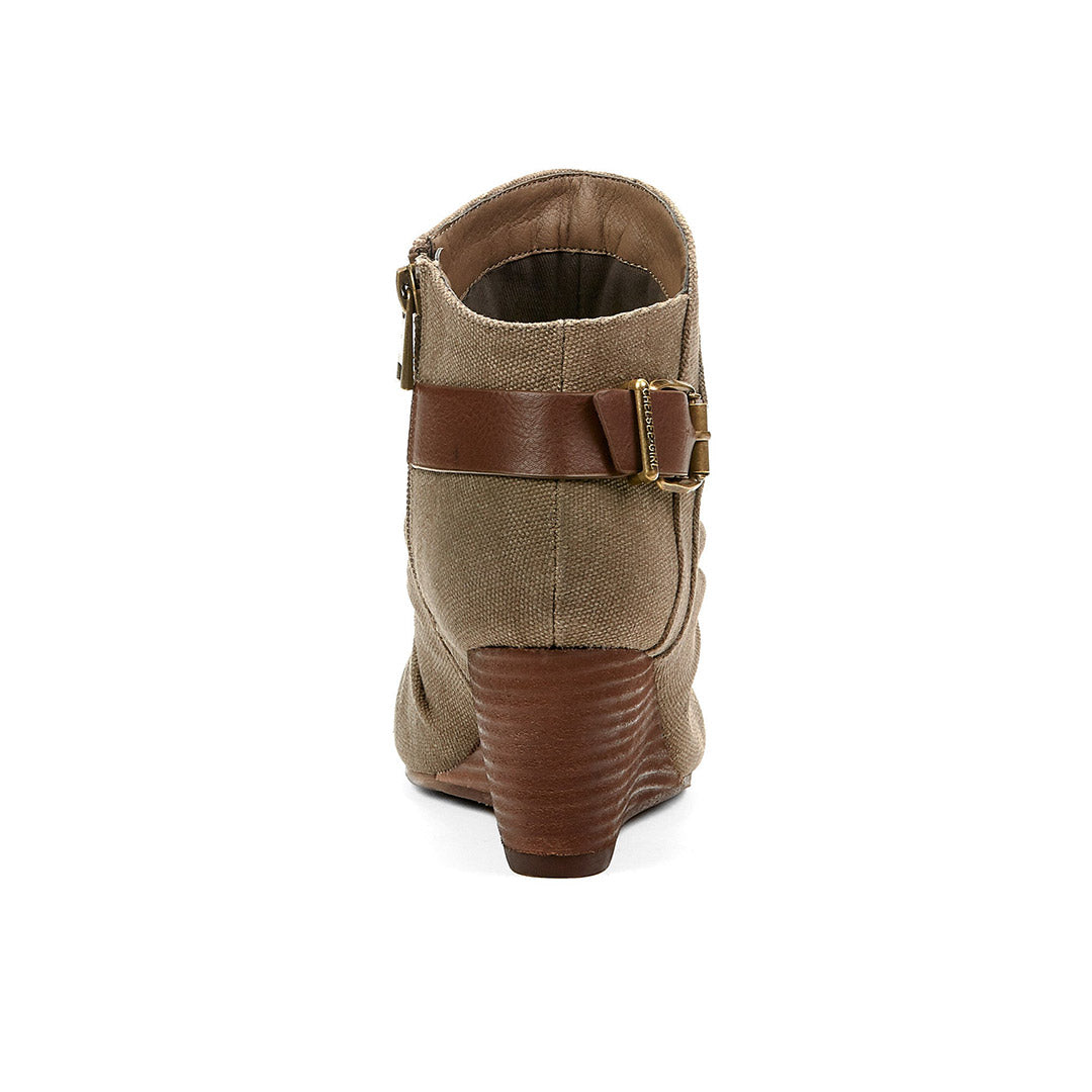 107892-25-stone-4-Stone-Women's Fashion Light Boots-Chelsee Girl-Yellow Shoes