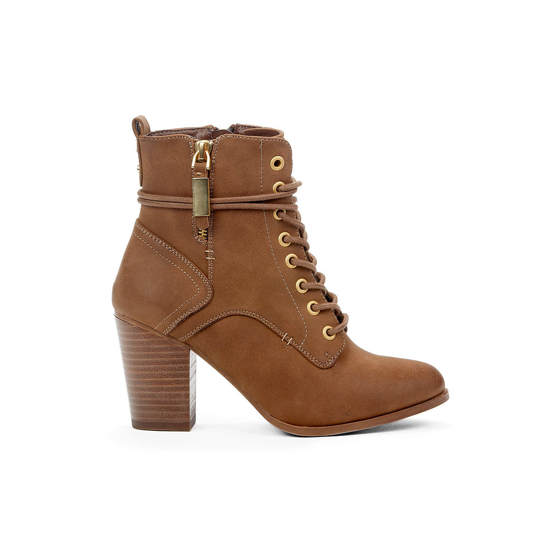 107896-31-range_c23563ac-7e06-4c63-a85a-e1cc6d5191bb-1720000122-Range-Women's Fashion Light Boots-Chelsee Girl-Yellow Shoes