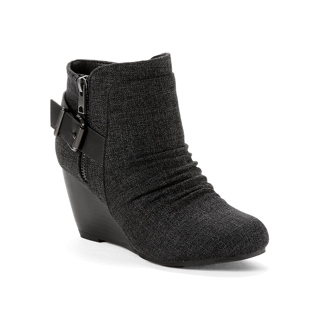 109133-01-elcamino-1_6e30fdfe-0a94-469a-bd40-7b7fe0300fa6-Elcamino-Women's Fashion Light Boots-Chelsee Girl-Yellow Shoes