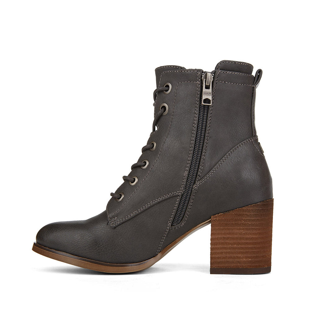 109641-05-entity-02_bed4f6c9-c30a-41e7-862a-3ddfe1635025-Entity-Women's Fashion Light Boots-Chelsee Girl-Yellow Shoes
