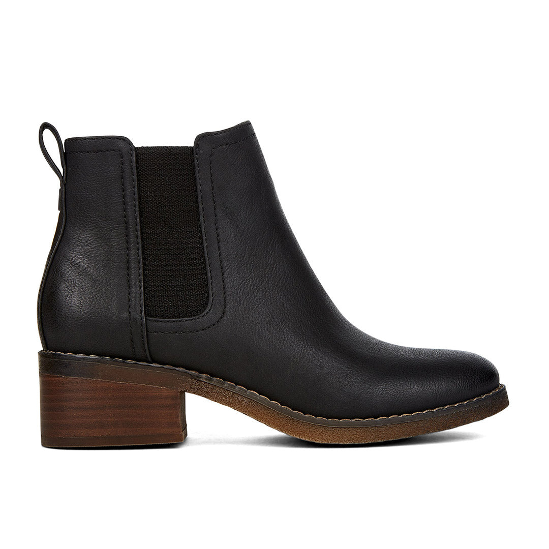 109651-01-roots-01_fefbc639-6b64-4203-a119-f8b1437dab0d-1897900050-Roots-Women's Fashion Light Boots-Chelsee Girl-Yellow Shoes