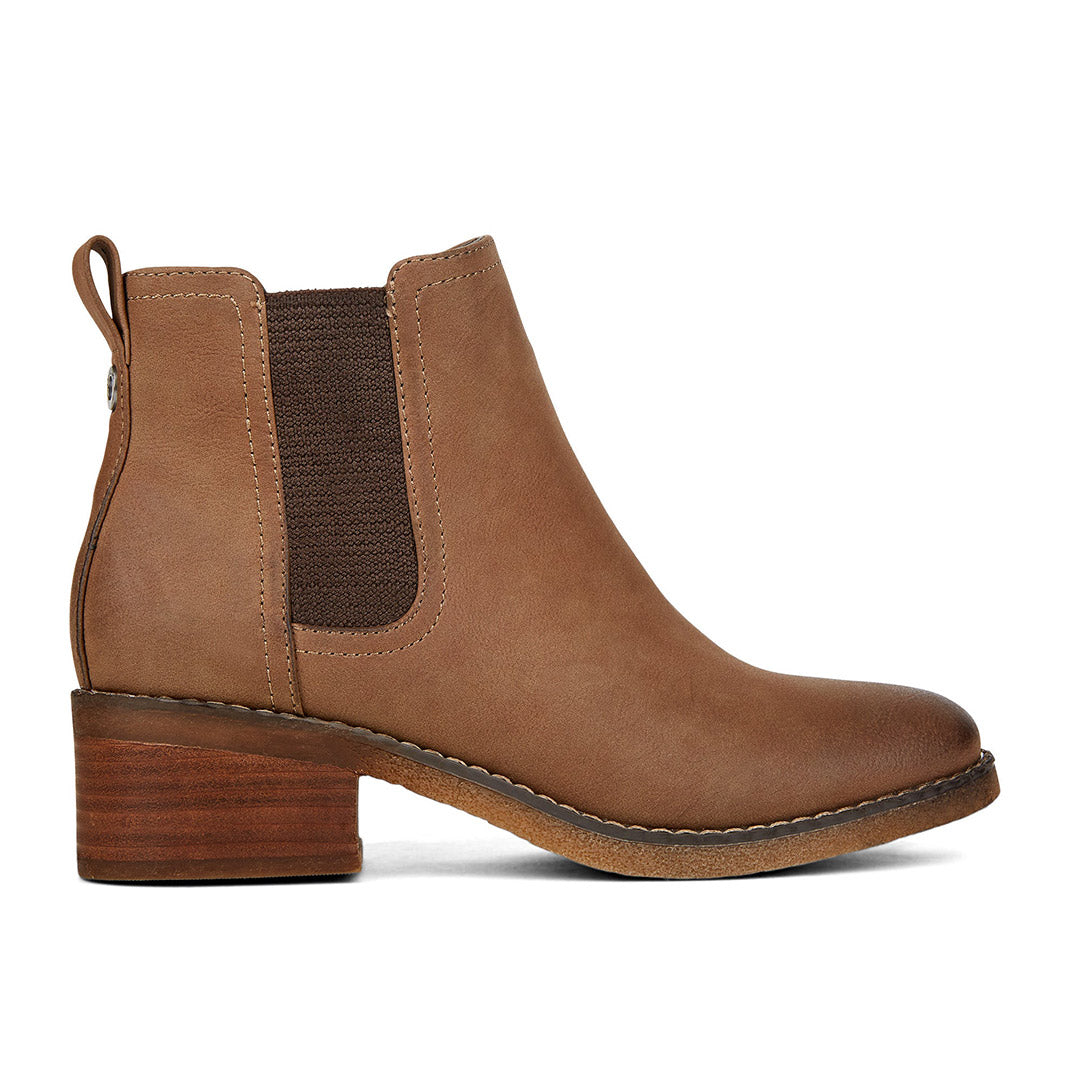 109651-25-roots-01_bb77753d-c097-457a-a976-3ed35f477329-1897900146-Roots-Women's Fashion Light Boots-Chelsee Girl-Yellow Shoes