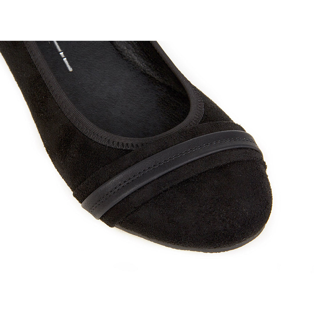 109710-01-prophets-06_fc0e0906-bbff-4eaf-9a5b-7cdbfa0717fc-Prophets-Women's Comfort Shoes-Chelsee Girl-Yellow Shoes