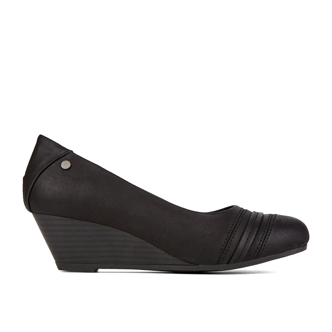 109711-01-echoes-01_45538caf-09d4-402f-9128-df471be4fef3-1900600050-Echoes-Women's Comfort Shoes-Chelsee Girl-Yellow Shoes