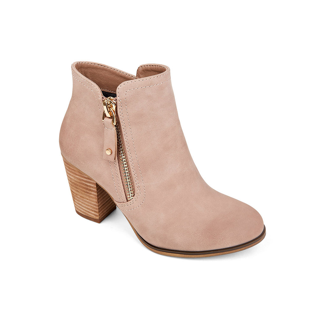 109994-68-essences-03-Essences-Women's Fashion Light Boots-Chelsee Girl-Yellow Shoes