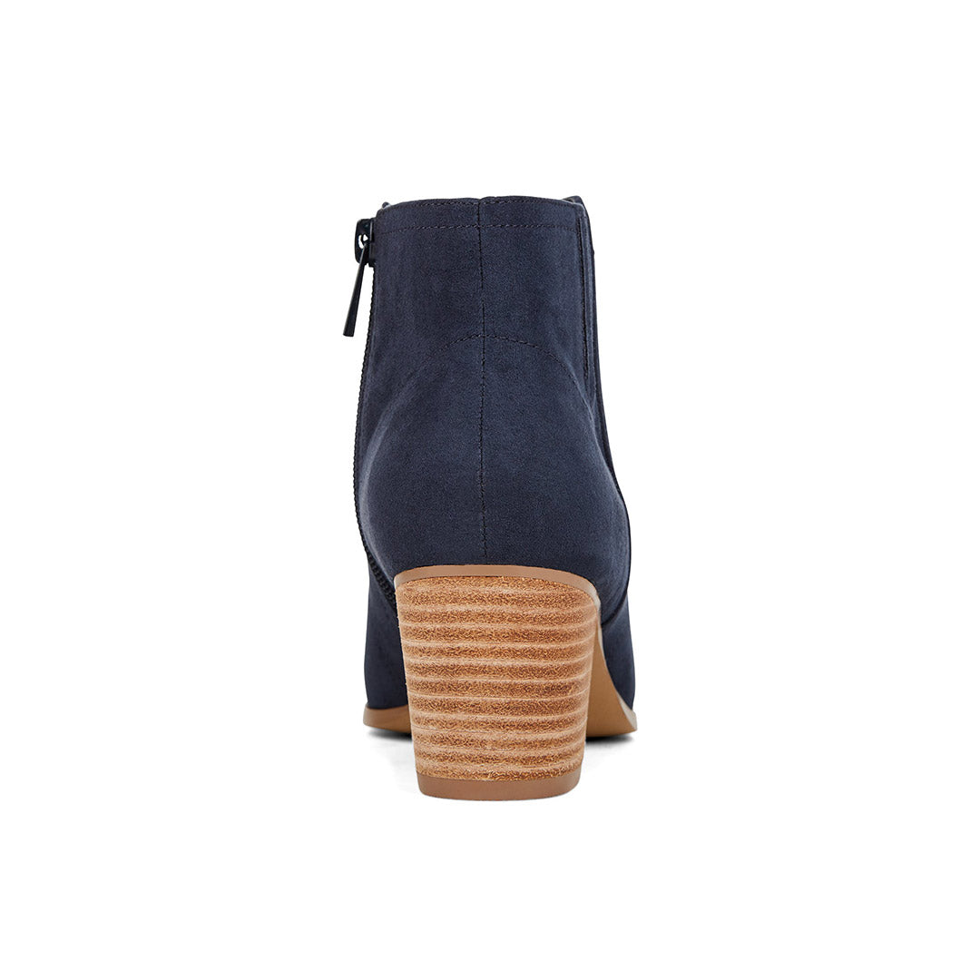 110315-43-postet-05-Poste T-Women's Fashion Light Boots-Chelsee Girl-Yellow Shoes