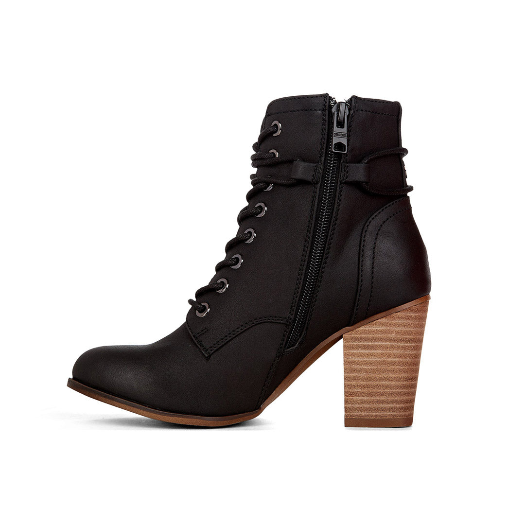 111037-01-finite-02-Finite-Women's Fashion Light Boots-Chelsee Girl-Yellow Shoes