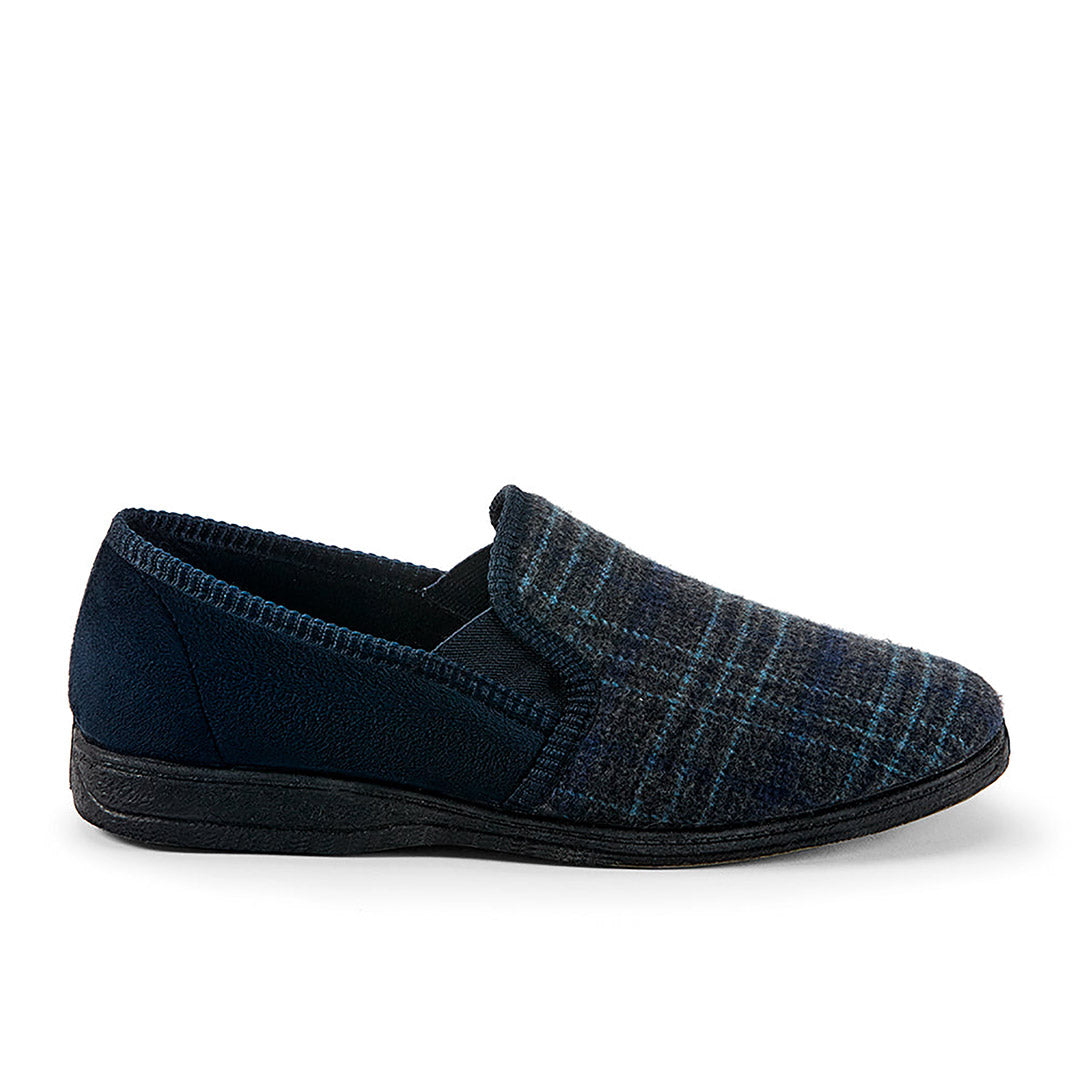 111775-43-lincoln-1_6ffd7db8-a592-41e6-b42a-8a3b731cb0dc-2101700050-Lincoln-Men's Slippers-Duvet-Yellow Shoes