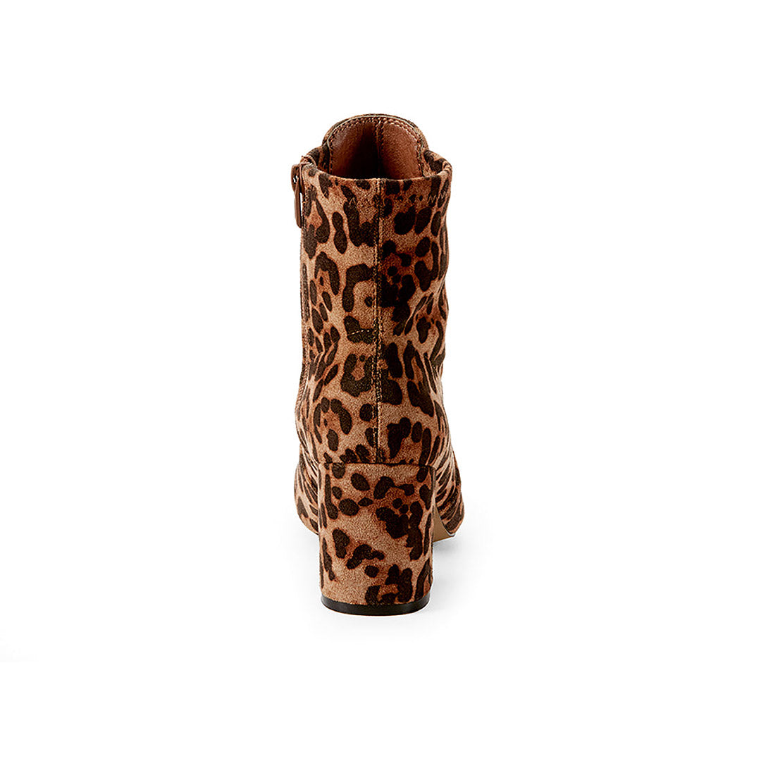 112233-73-brant-04_42d0653a-f82c-4aac-b40d-33ca2d91df46-Brant-Women's Fashion Light Boots-Chelsee Girl-Yellow Shoes