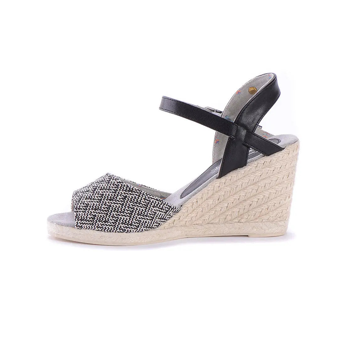 MADRID-01-4_63459274-c112-4c3c-ae7e-925a0eeab56b-Madrid-Women's Sandals-CHELSEE GIRL-Yellow Shoes