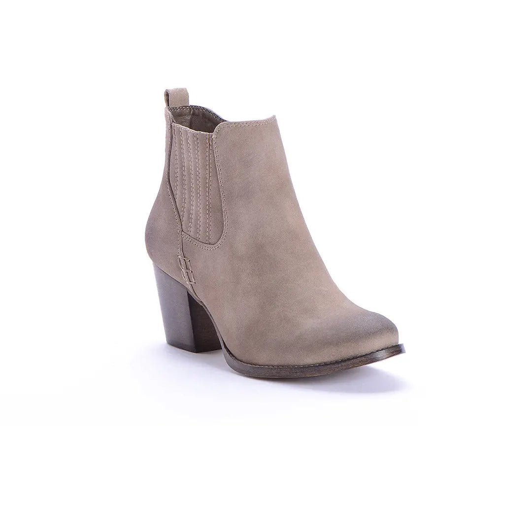 SALVATION-25-2_e46f9853-7094-43b6-b76b-fb1e04e9c3d4-Salvation-Women's Fashion Light Boots-CHELSEE GIRL-Yellow Shoes