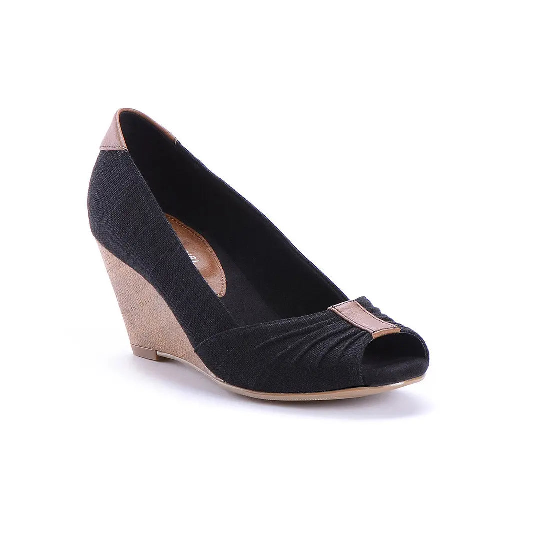 SHELTER-01-2_7c90b05a-b227-4d65-8443-05d0beefb436-Shelter-Women's Sandals-CHELSEE GIRL-Yellow Shoes