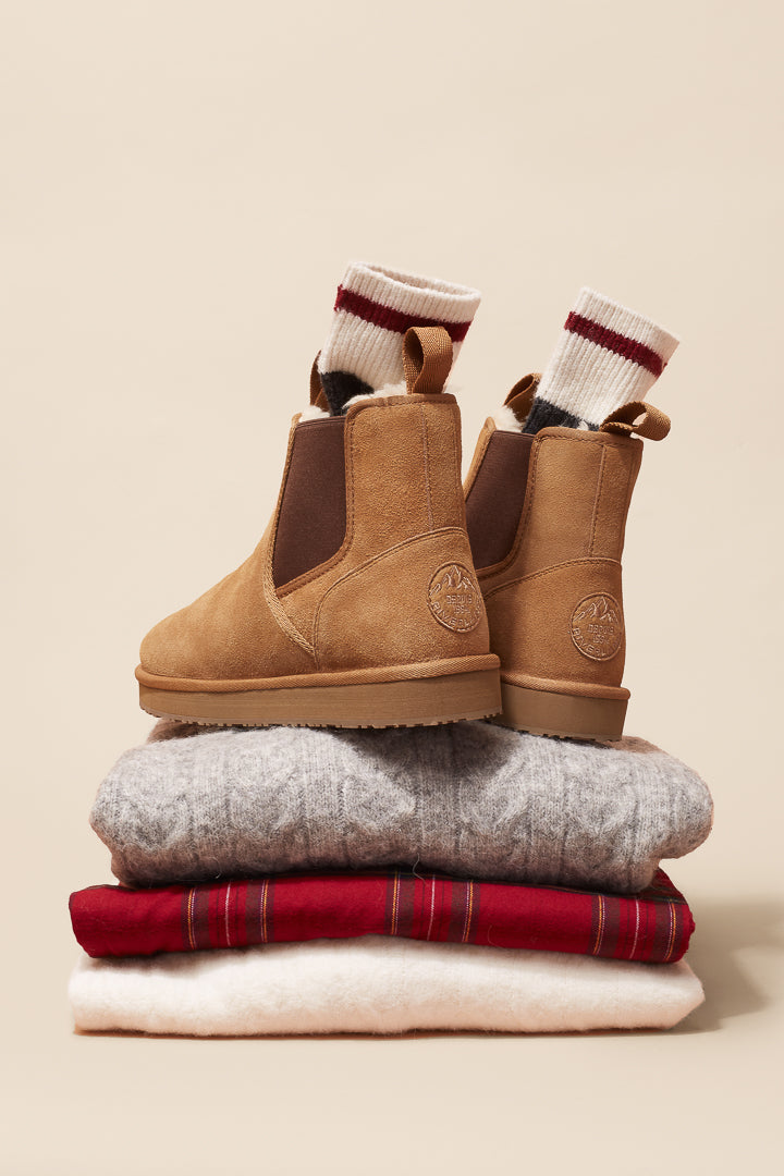 076A9847-Yellow Shoes