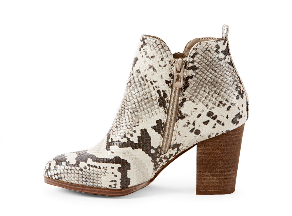 Yellow Shoes | Womens-Light Boots-Casual-Low Shaft & Med Heel | Aware | 