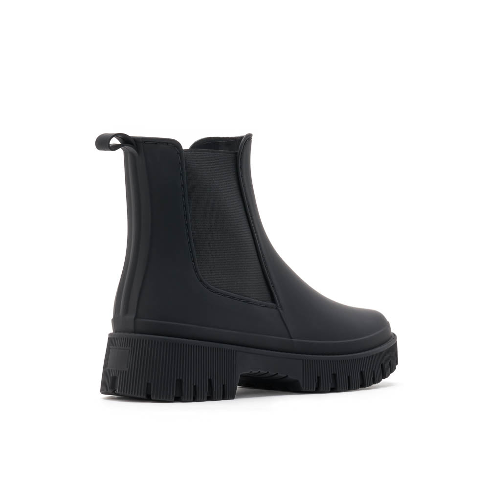 靴 yellowTOKYO BLACK CHUNKY HEEL SHORTBOOTS Women's Boots: Ankle, Chelsea, Combat & Fashion Styles – Yellow Shoes