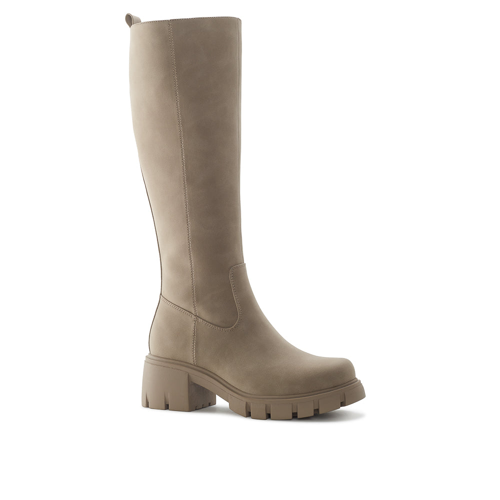 Stylish Women's Boots for Any Occasion – Yellow Shoes