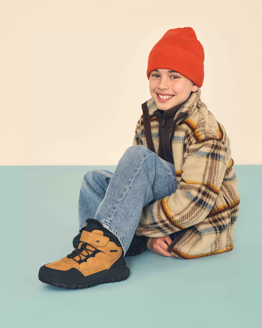 3_IMAGE_WITH_TEXT_1-Yellow Shoes
