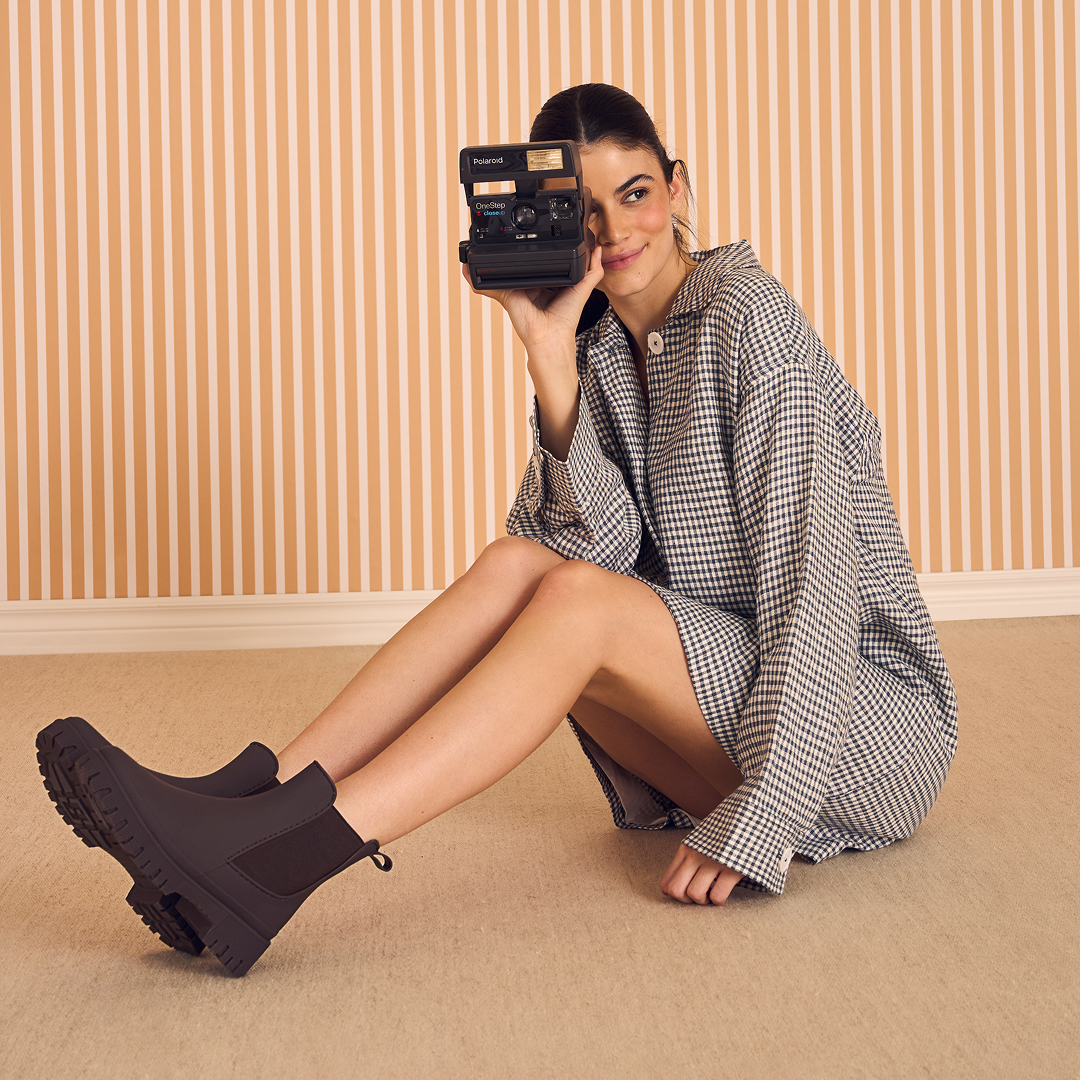 Frame_73-Yellow Shoes