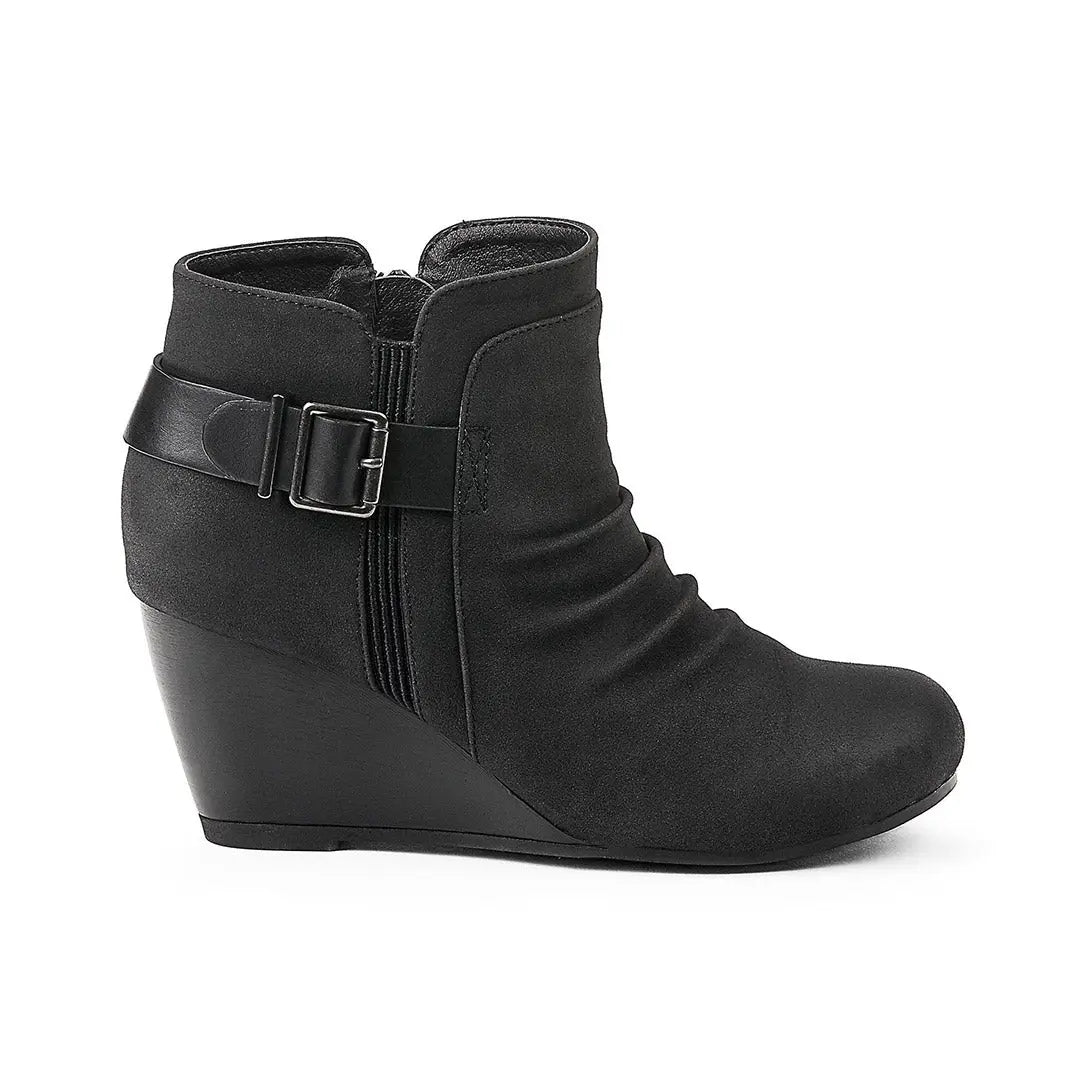 105809-01-hoss_408ffe25-ed0b-420d-9138-5b1f3f5cc46b-1520500044-Hoss-Women's Fashion Light Boots-chelsee girl-Yellow Shoes