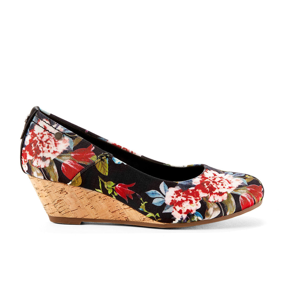 106993-04-majorca_e451bc40-fb36-4850-858d-a1c384136e18-106993-04-Majorca-Women's Dress Shoes-Chelsee Girl-Yellow Shoes