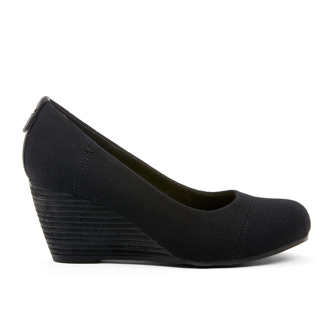 107007-01-cartegena_2746b850-4512-41ac-926a-42e1631a8bc5-1637800050-Cartegena-Women's Dress Shoes-Chelsee Girl-Yellow Shoes