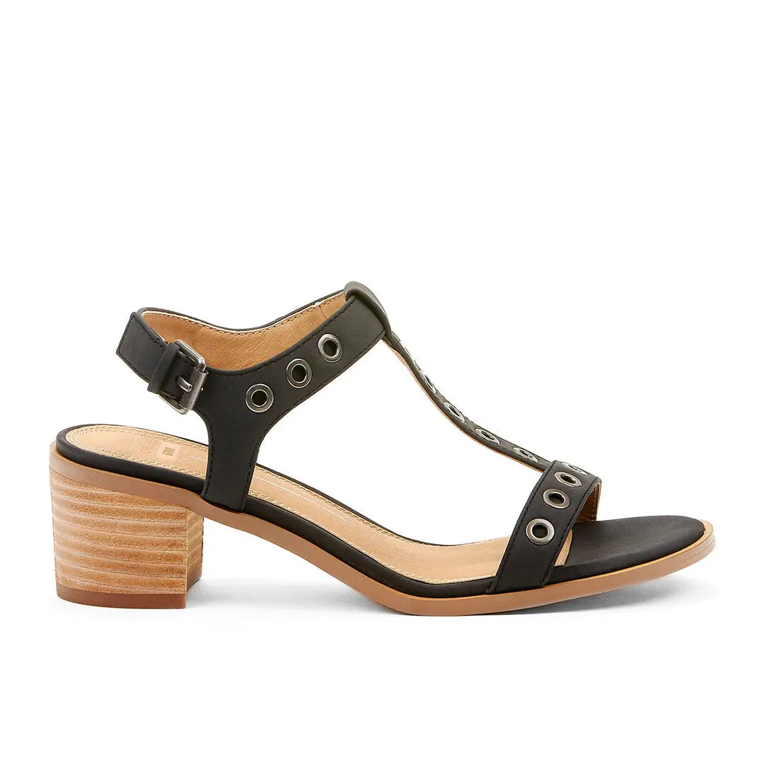 107078-01-blocker_43a06285-f361-422b-a265-cf176b326a41-1645800050-Blocker-Women's Sandals-Chelsee Girl-Yellow Shoes