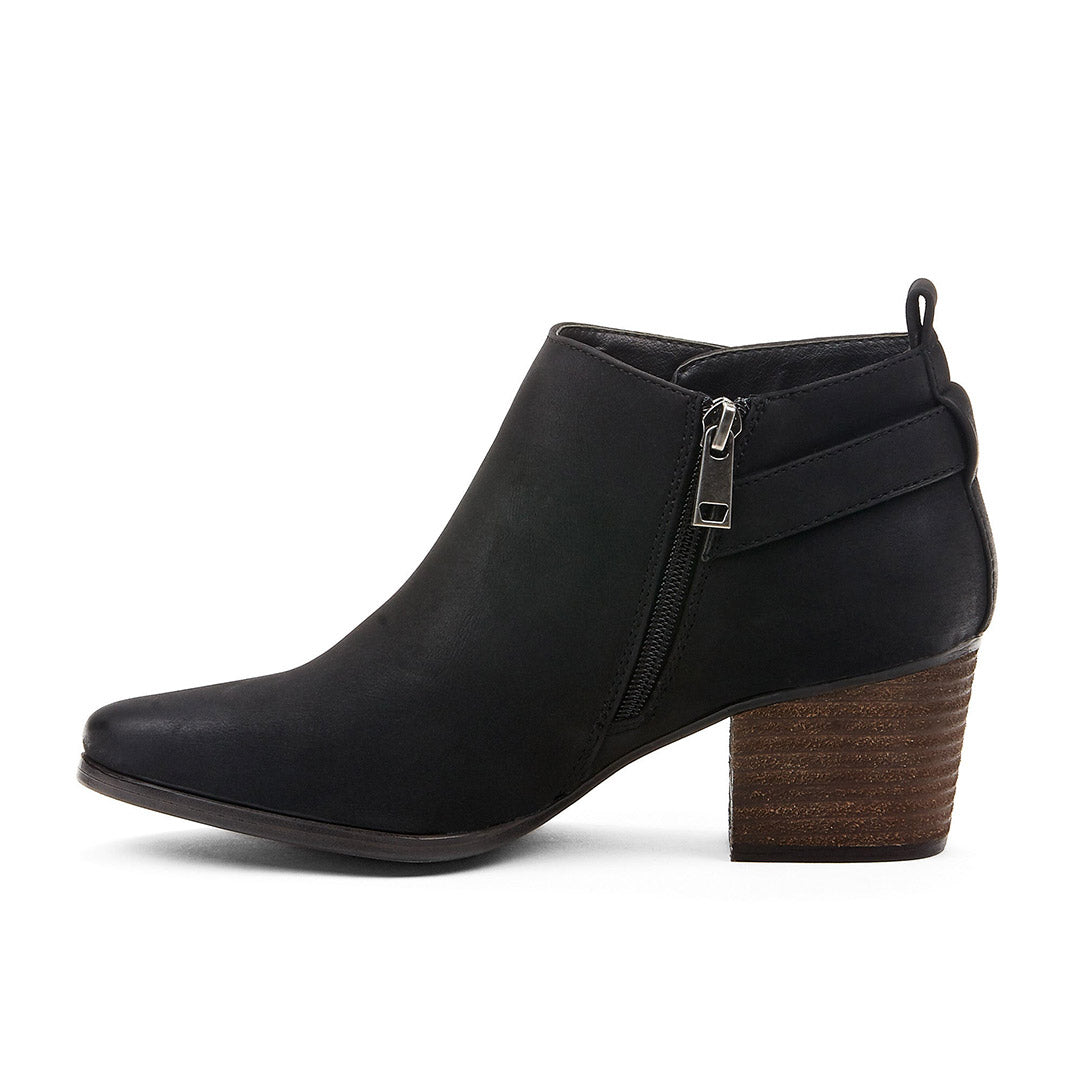 107084-01-pistol-3_a6220482-96ba-4073-b924-1fa087504cfa-Pistol-Women's Fashion Light Boots-Chelsee Girl-Yellow Shoes