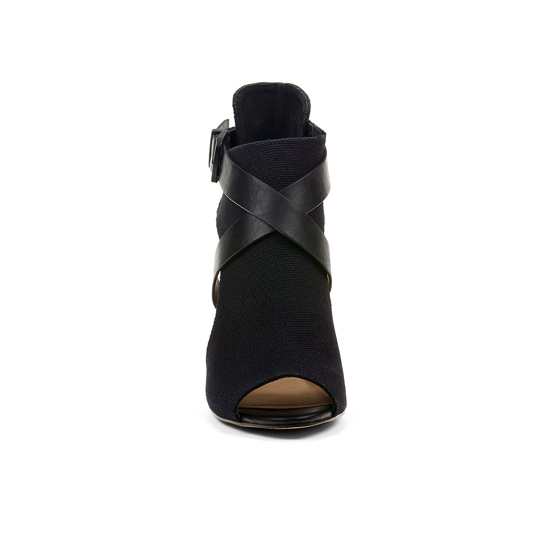 107097-01-bridge-2_e43de06c-2aeb-4dde-8081-8435ce705038-Bridge-Women's Sandals-Chelsee Girl-Yellow Shoes