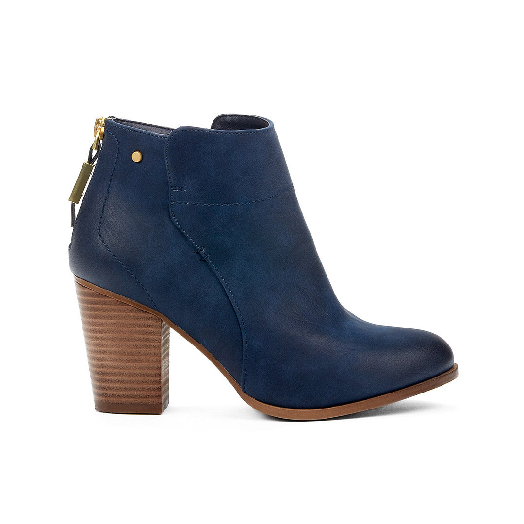 107888-43-montana_e9e093f4-2201-4756-895e-9400ec145a2b-107888-43-Montana-Women's Fashion Light Boots-Chelsee Girl-Yellow Shoes