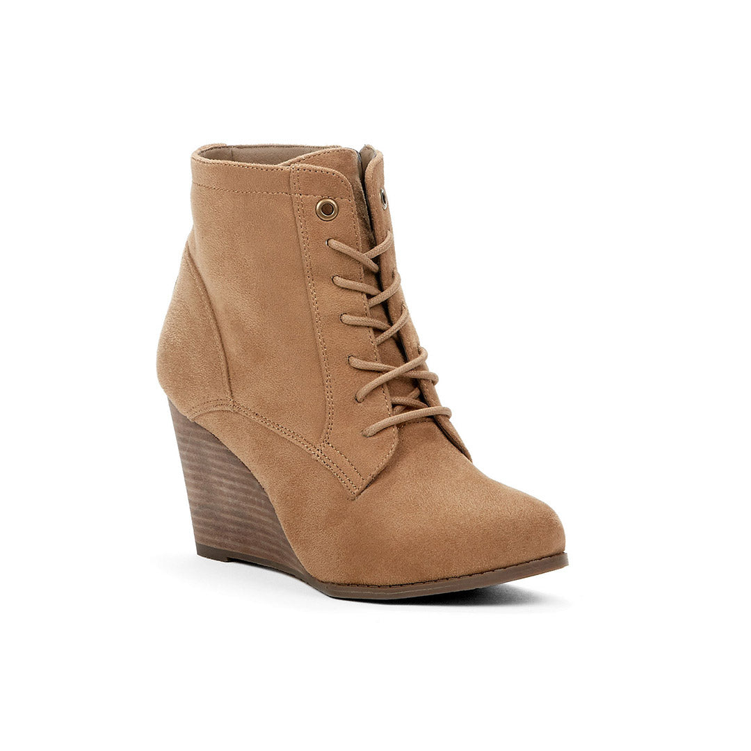 107978-25-firstdate-1_53fd2692-7f08-476e-b0d1-1a7481f28640-First Date-Women's Fashion Light Boots-Chelsee Girl-Yellow Shoes