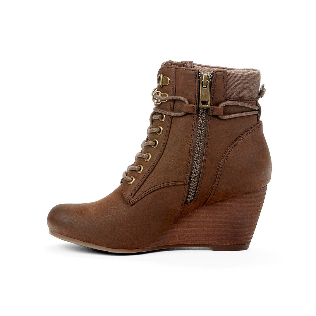 108011-31-temple-3_bbfbfa3a-b575-4e40-aa11-7ea2501d06c6-Temple-Women's Fashion Light Boots-Chelsee Girl-Yellow Shoes