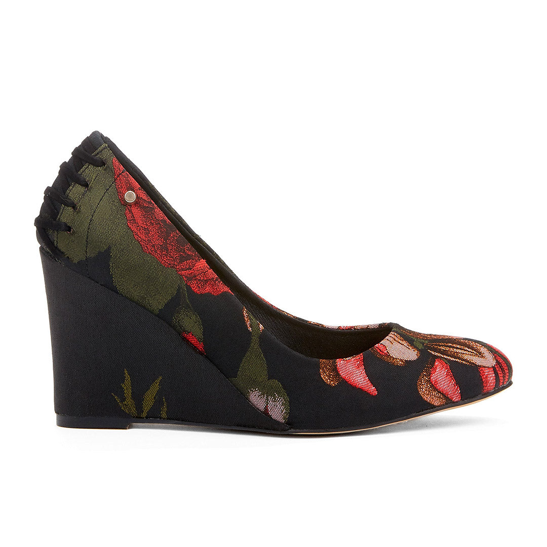 108340-04-challengeet_ede286da-eb45-42fe-b920-7afc8f7140d4-1762100081-Challengee T-Women's Dress Shoes-Chelsee Girl-Yellow Shoes