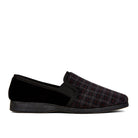 109580-04-newport-01_afb4ebe4-cfea-4d6d-a43b-252b975e4f8d-1887700047-Newport-Men's Slippers-Duvet-Yellow Shoes