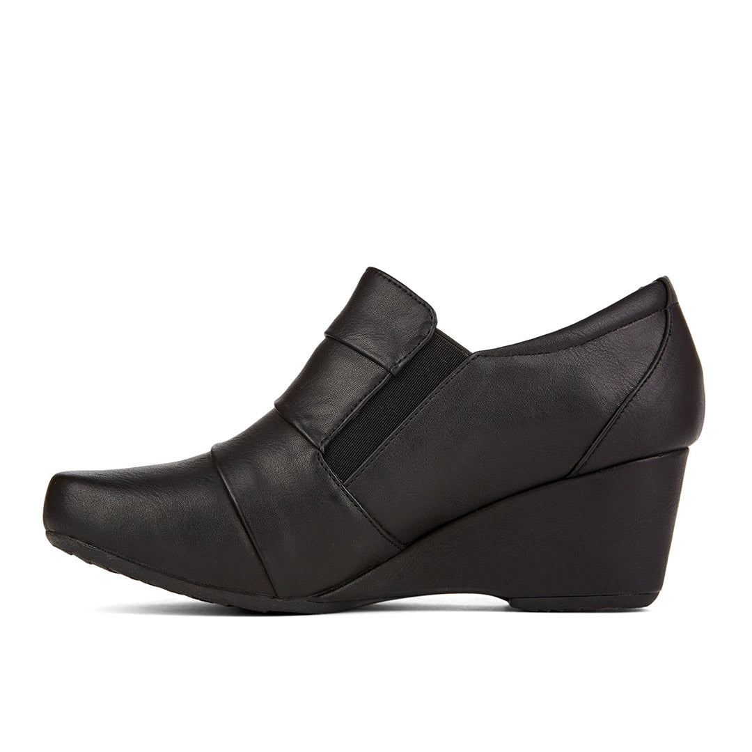 109741-01-lounger-02_bbb9e69e-5862-4c09-a3c3-bb98314c2bc0-Lounger-Women's Comfort Shoes-Rl-Yellow Shoes