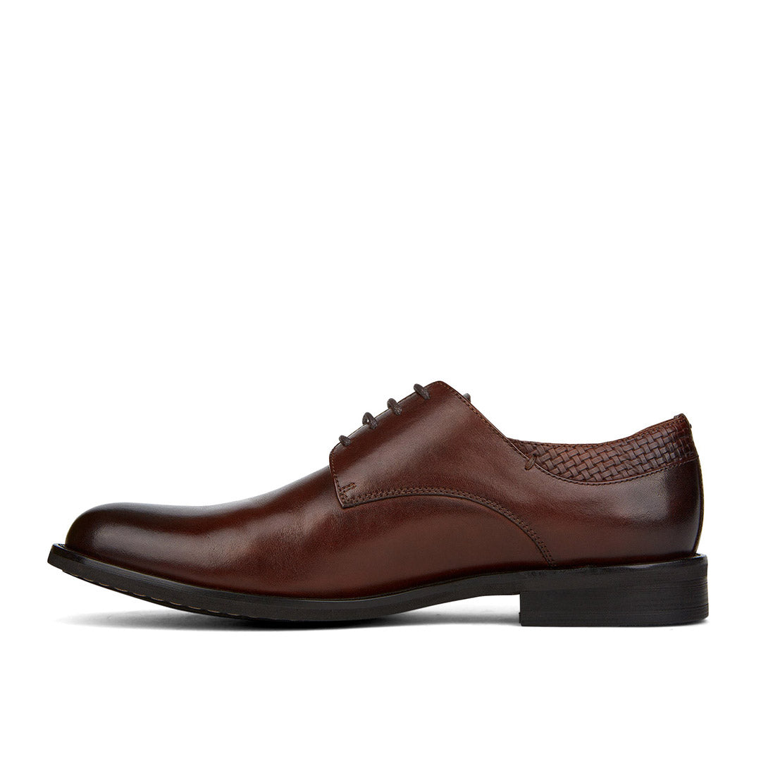 109877-31-milton-02_3c56f4e9-1016-4575-95ed-4fe691cd73ab-Milton-Men's Shoes-Nova Club-Yellow Shoes