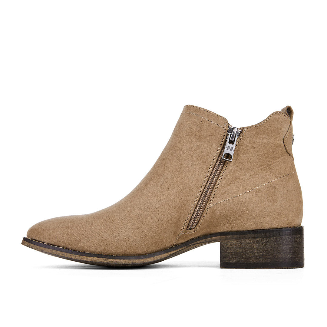 109992-25-undefinedt-02-Undefined T-Women's Fashion Light Boots-Chelsee Girl-Yellow Shoes