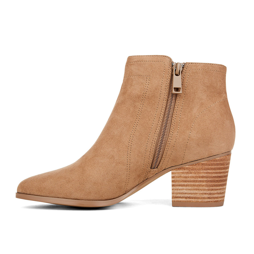 110315-42-postet-02-Poste T-Women's Fashion Light Boots-Chelsee Girl-Yellow Shoes
