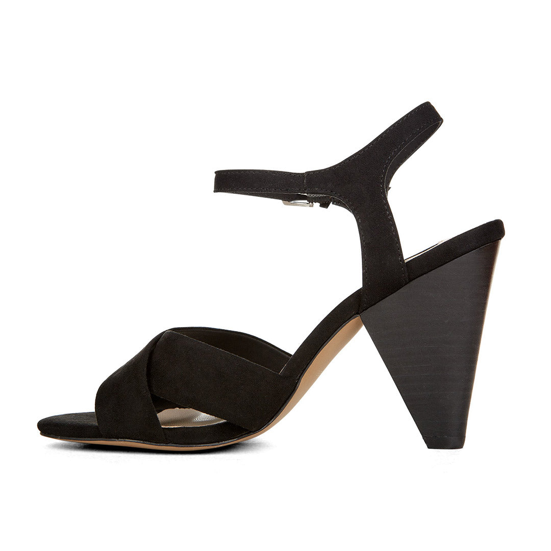 111293-01-dulcis-02_24948694-e1b7-4c84-a348-ce0ff617485f-Dulcis-Women's Sandals-Chelsee Girl-Yellow Shoes