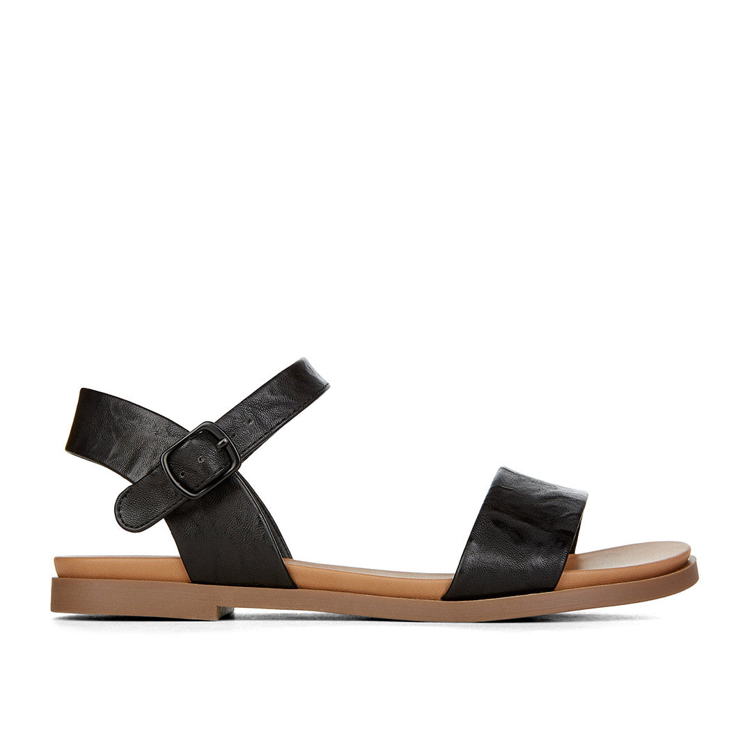 111330-01-lunar-01-2059100050-Lunar-Women's Sandals-Chelsee Girl-Yellow Shoes