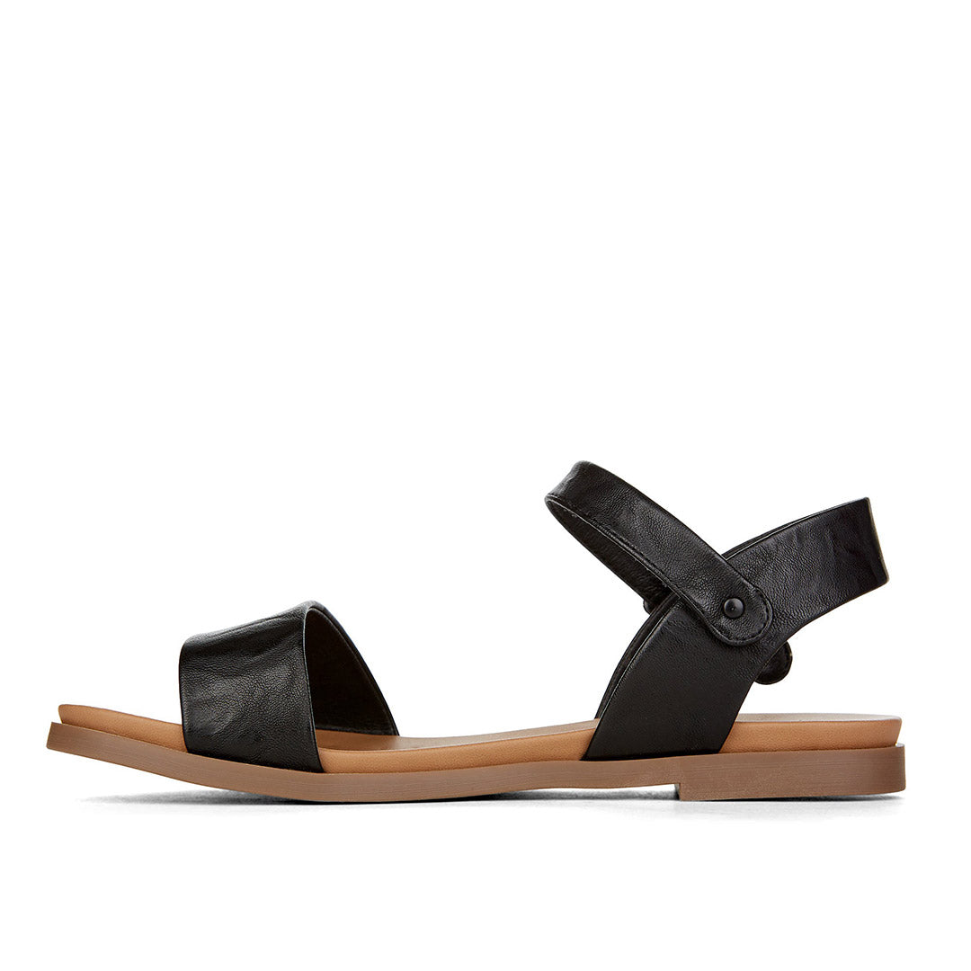 111330-01-lunar-02_22ba7b3d-6d51-4280-8f3d-98f2131d0e11-Lunar-Women's Sandals-Chelsee Girl-Yellow Shoes