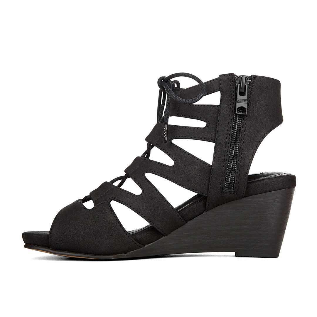 111345-01-booklet-02_f18b81d0-8133-4873-8e5c-d3bdba71b858-Booklet-Women's Sandals-Chelsee Girl-Yellow Shoes