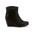 112220-01-wade-1-112220-01-Wade-Women's Winter Boots-Chelsee Girl-Yellow Shoes